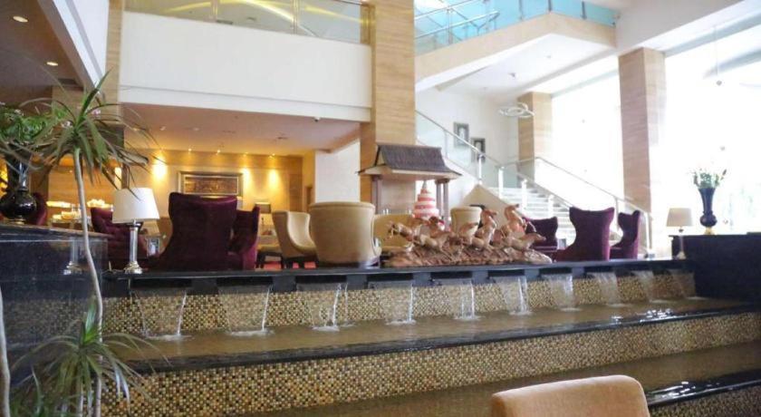 Golden Tulip Galaxy Hotel Banjarmasin Банджармасин Экстерьер фото