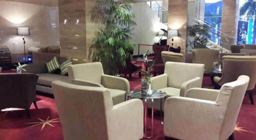 Golden Tulip Galaxy Hotel Banjarmasin Банджармасин Экстерьер фото